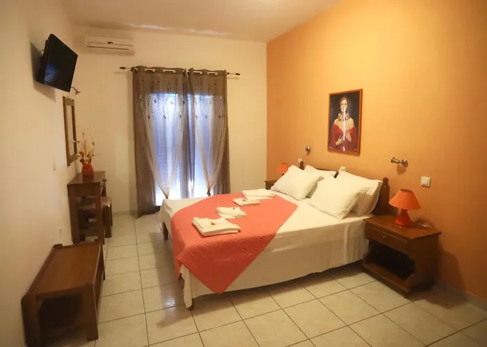 Athena Kythera Aparthotel 3*