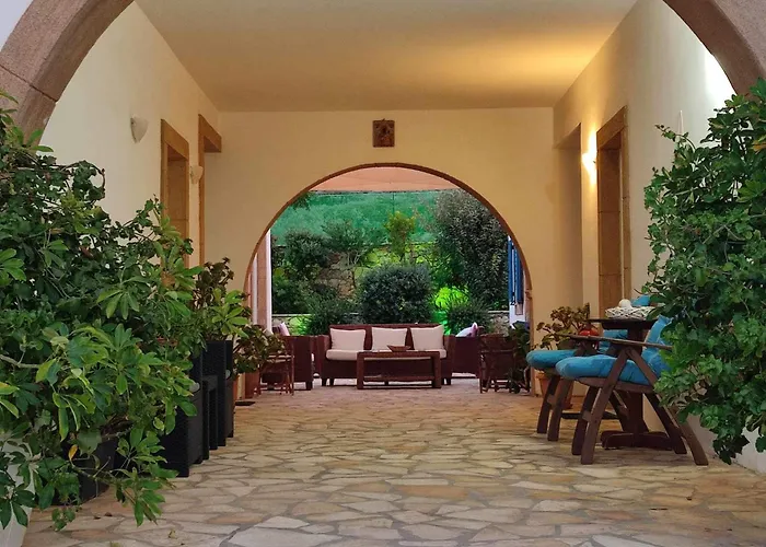 Athena Kythera Aparthotel 3*