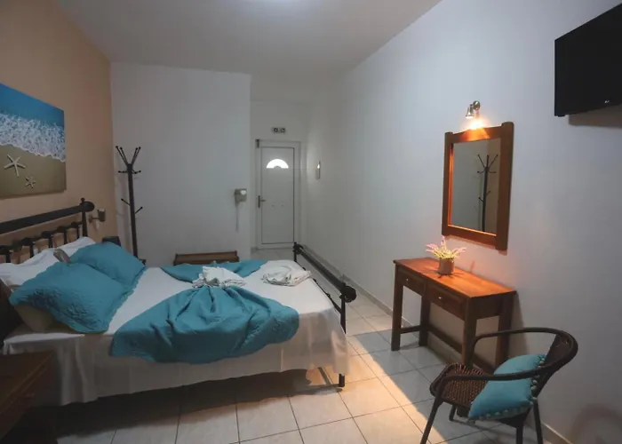 Athena Kythera Aparthotel 3*
