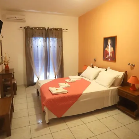 Athena Kythera Aparthotel *