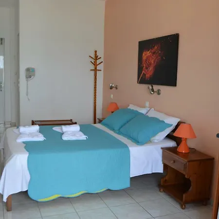 Athena Kythera Apartahotel Diakofti