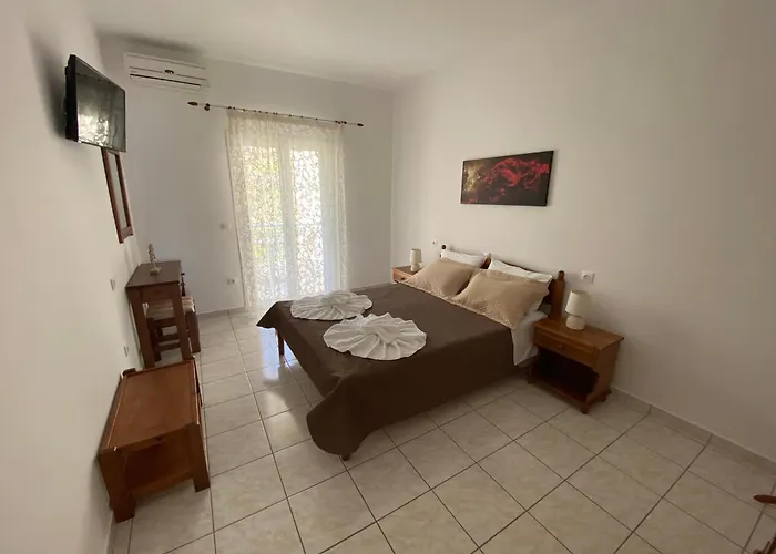 Athena Kythera Διακόφτι