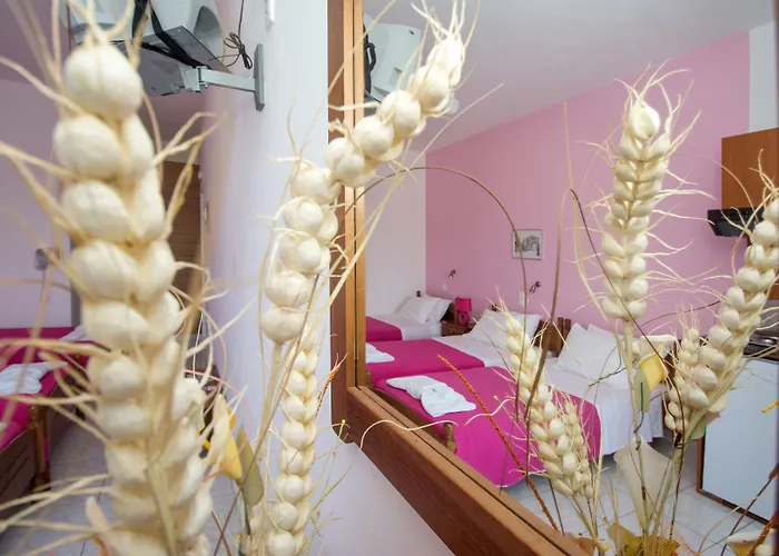 Ξενοδοχείο με διαμερίσματα Athena Kythera