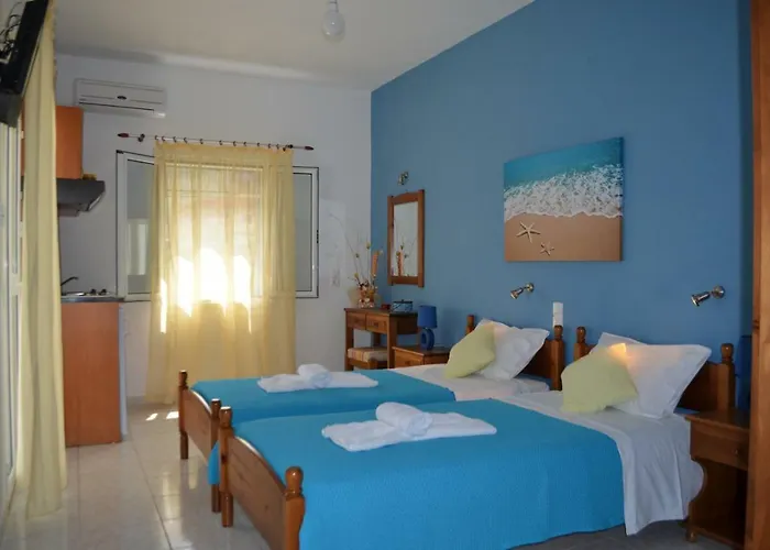 Ξενοδοχείο με διαμερίσματα Athena Kythera 3*